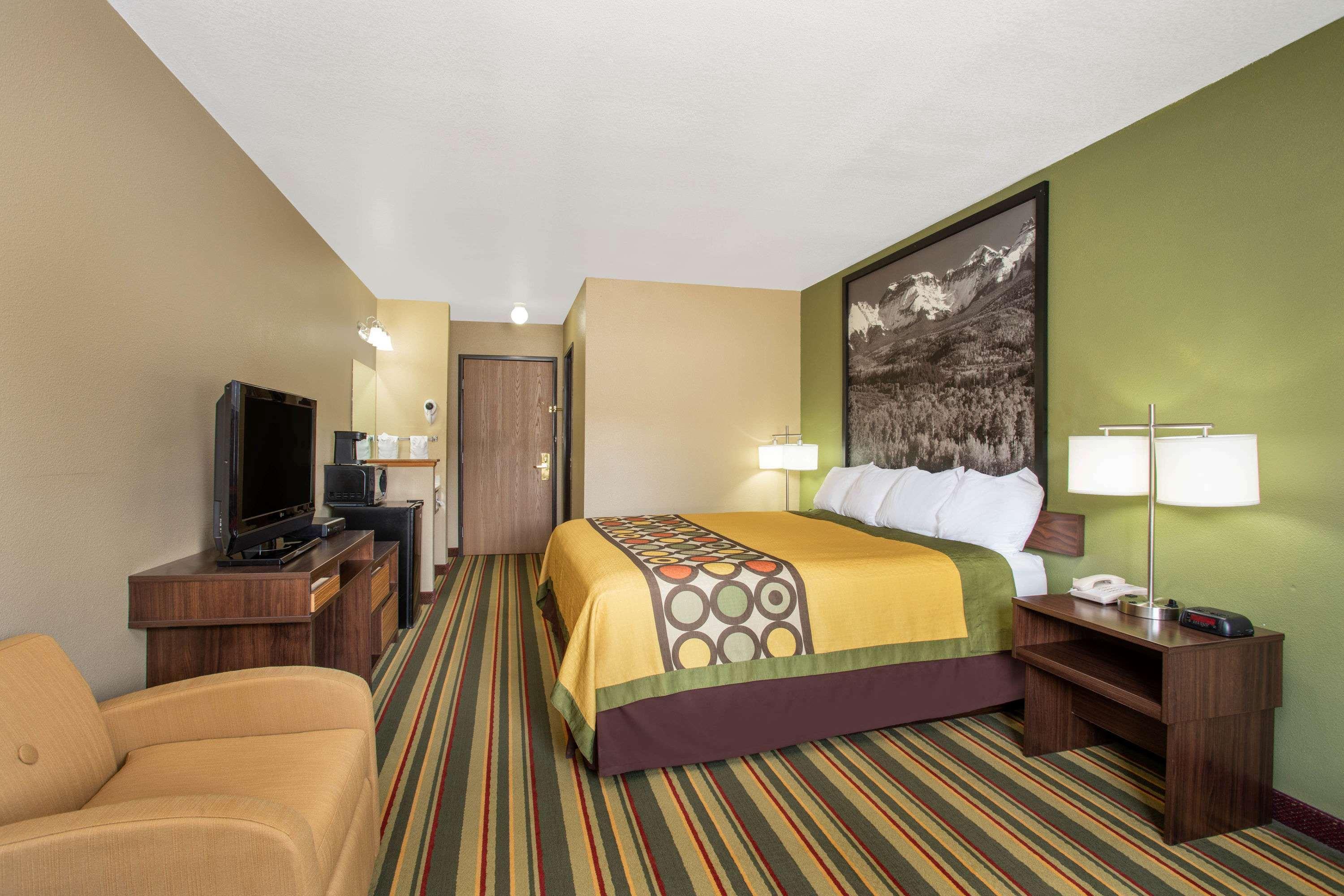 Super 8 By Wyndham Kremmling Hotel Bagian luar foto